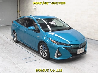 TOYOTA PRIUS PHV