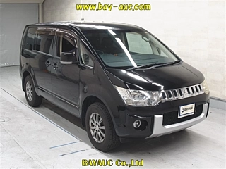 MITSUBISHI DELICA D5