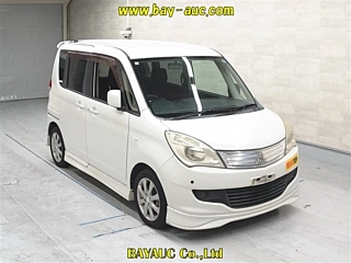 MITSUBISHI DELICA D2