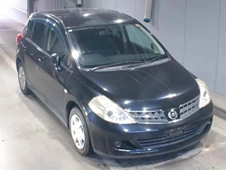 NISSAN TIIDA
