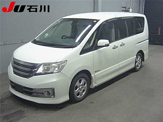 NISSAN SERENA