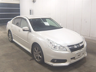 SUBARU LEGACY B4