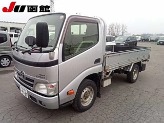 TOYOTA DYNA