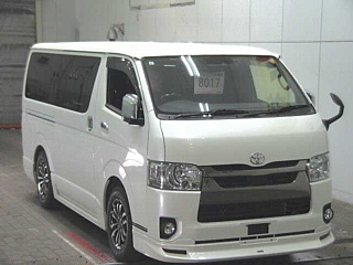 TOYOTA HIACE VAN