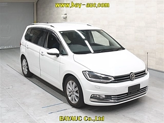 VOLKSWAGEN GOLF TOURAN