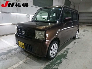 TOYOTA PIXIS SPACE