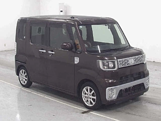 DAIHATSU WAKE