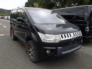 MITSUBISHI DELICA D5