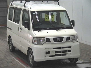NISSAN CLIPPER VAN