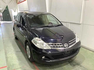 NISSAN TIIDA