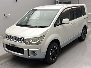 MITSUBISHI DELICA D5