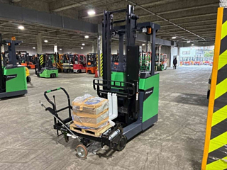 TOYOTA FORKLIFT