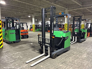 TOYOTA FORKLIFT
