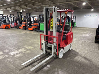 TOYOTA FORKLIFT
