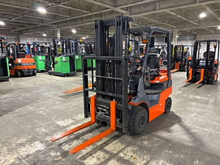 TOYOTA FORKLIFT