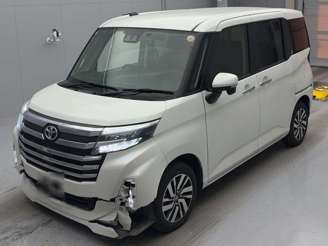 TOYOTA ROOMY 2024
