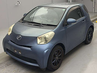 TOYOTA IQ