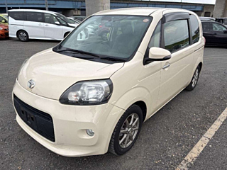 TOYOTA PORTE