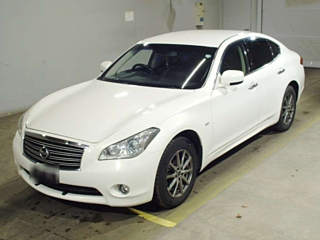 NISSAN FUGA