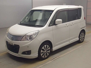 MITSUBISHI DELICA D2