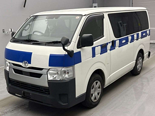TOYOTA HIACE VAN
