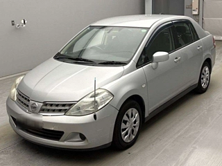 NISSAN TIIDA LATIO