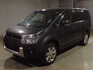 MITSUBISHI DELICA D5