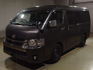 TOYOTA HIACE VAN