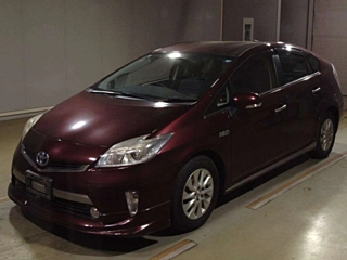 TOYOTA PRIUS PHV