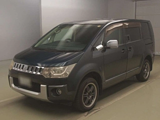 MITSUBISHI DELICA D5