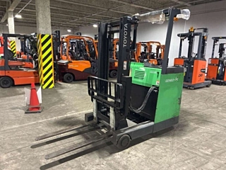 TOYOTA FORKLIFT