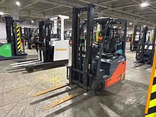 TOYOTA FORKLIFT