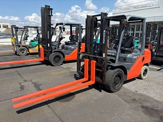 TOYOTA FORKLIFT