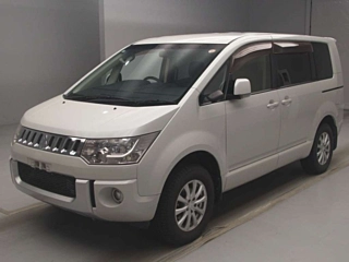 MITSUBISHI DELICA D5