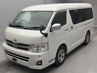TOYOTA REGIUS ACE VAN