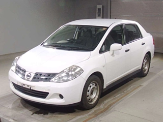 NISSAN TIIDA LATIO