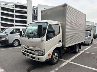 TOYOTA DYNA