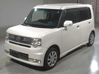 TOYOTA PIXIS SPACE
