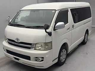 TOYOTA HIACE