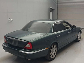 Заказать JAGUAR XJ SERIES