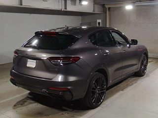 Заказать MASERATI LEVANTE