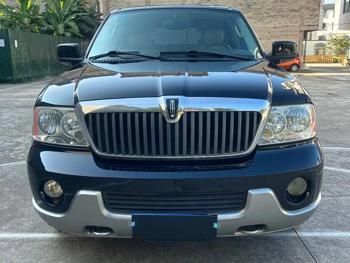 LINCOLN NAVIGATOR 2005