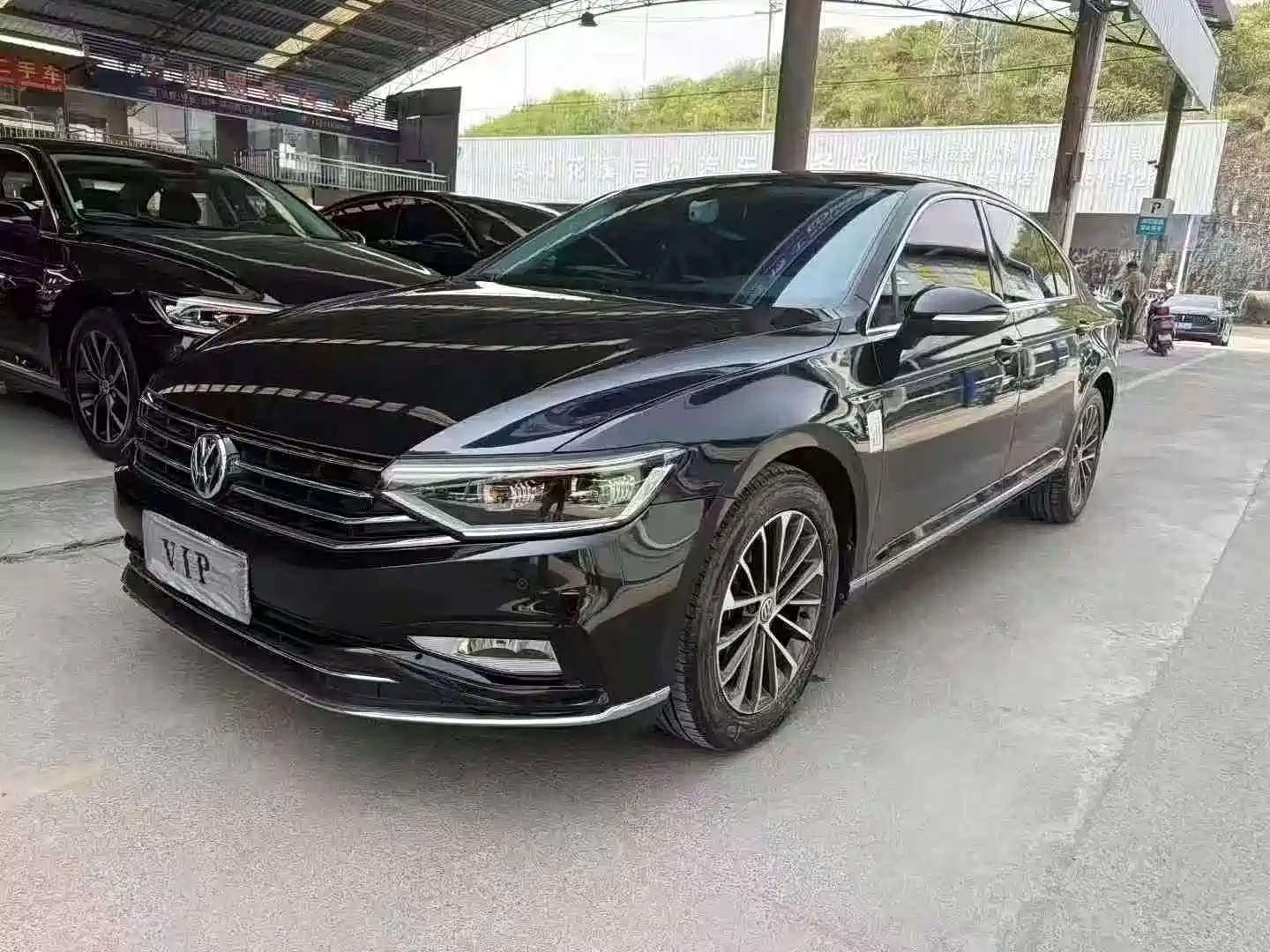 VOLKSWAGEN MAGOTAN 2020